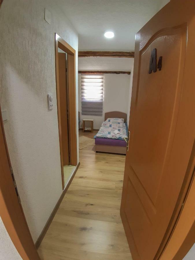 耶蒂斯特 Camp Sutjeska酒店 外观 照片